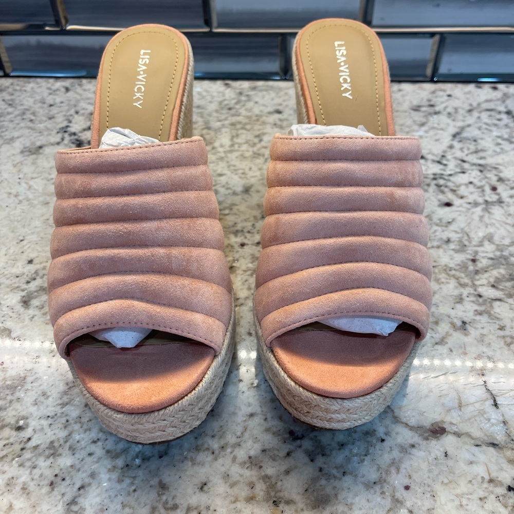 Lisa Vicky Wedge Sandals Size 10